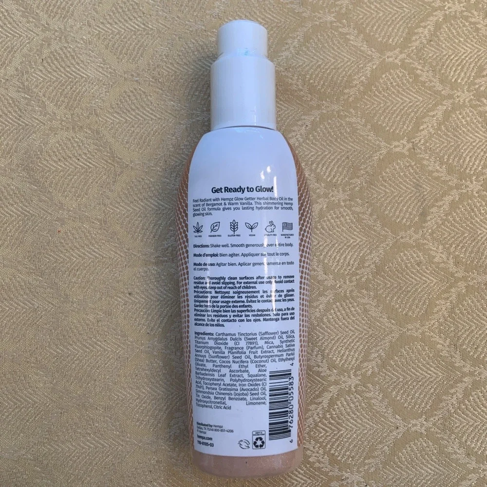 Hempz Glow Getter, Hydrating Body Oil with Shimmer, Bergamot + Vanilla (6.76oz)